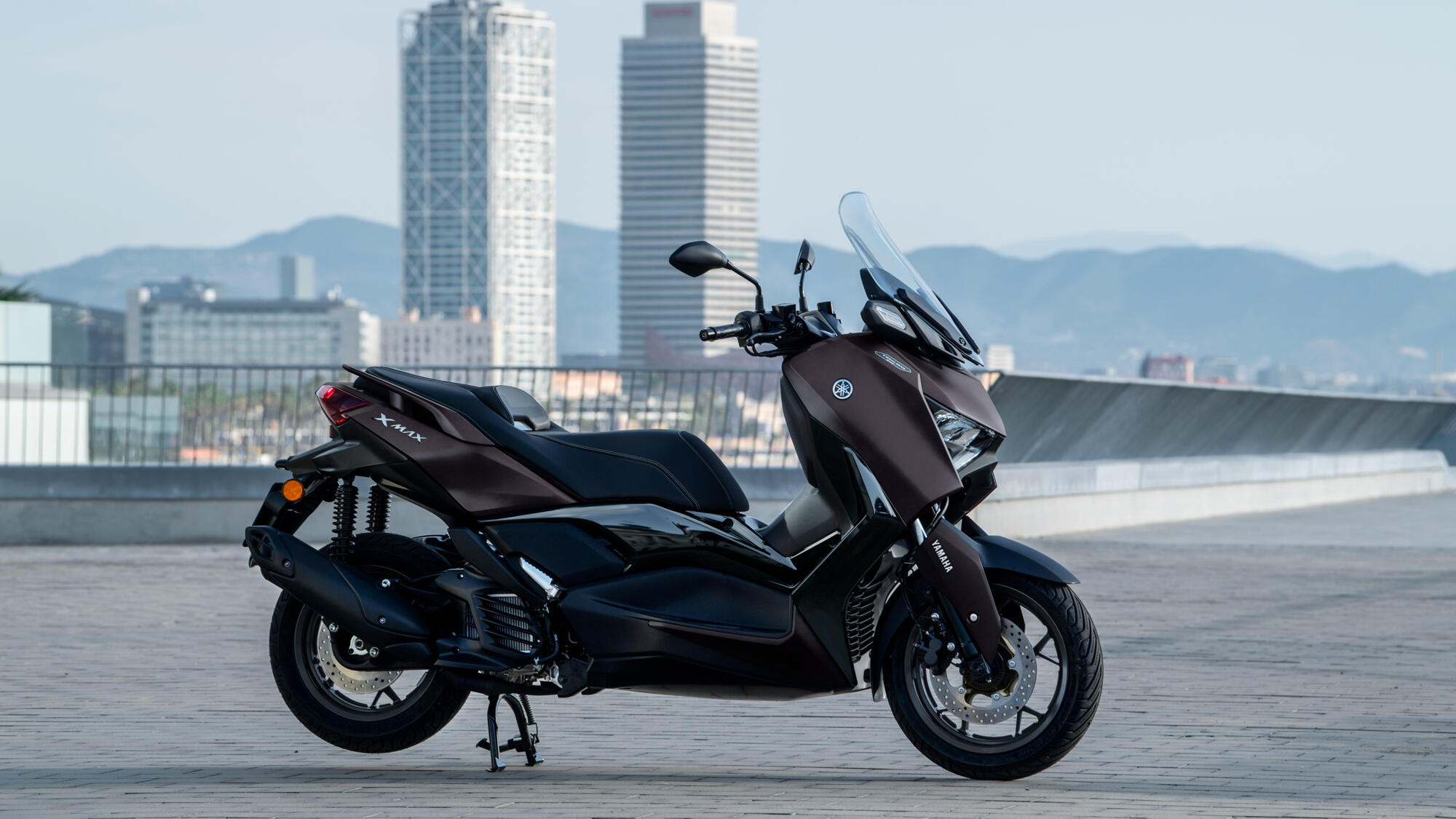 2024-Yamaha-XMAX125ASP-EU-Dark_M